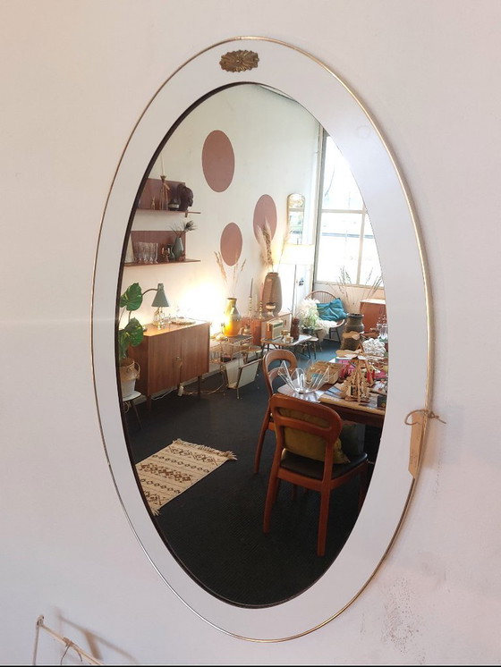 Image 1 of Specchio ovale vintage in ottone bianco