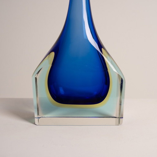 Italian Sommerso Art Glass Vase