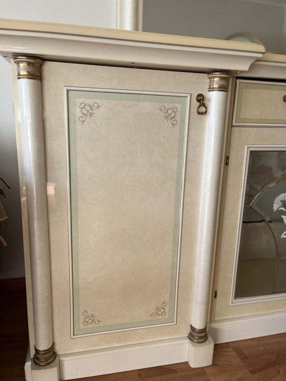 Image 1 of Buffet avec miroir assorti