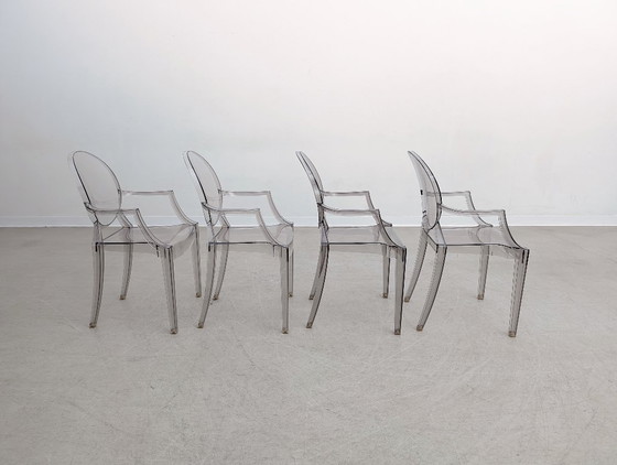 Image 1 of Set van 4 stapelbare stoelen van Kartell Design, model Philippe Starck Ghost.