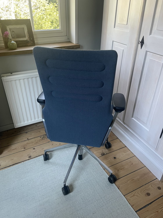 Image 1 of Vitra AC 5 Office Chair