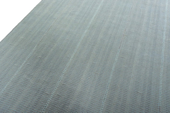 Image 1 of Handgewebter Moderner Kelim – 300 x 256 cm | Minimalistisches Design in Sanftem Blaugrün – 100% Wolle