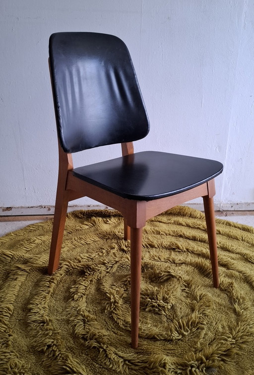 Silla vintage de mediados de siglo