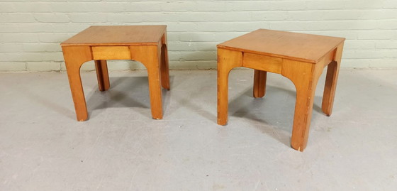 Image 1 of Set van 2 Vintage houten bijzettafels