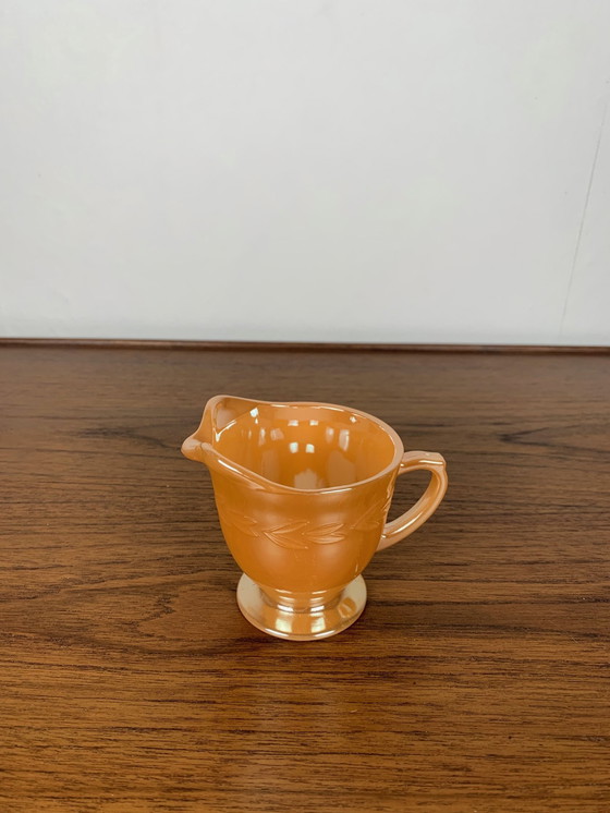 Image 1 of Lattiera Fire King USA, arancione perlato, vetro di latte vintage, 1950