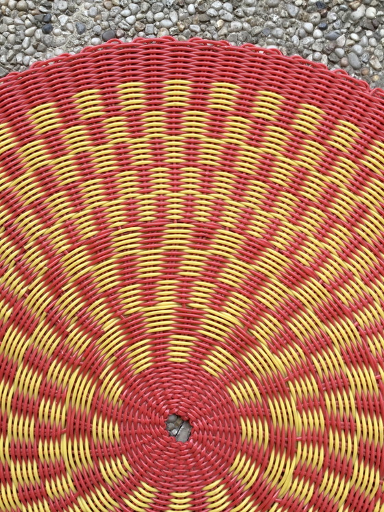 Image 1 of Vintage round Scoubidou rope rug - 100cm.