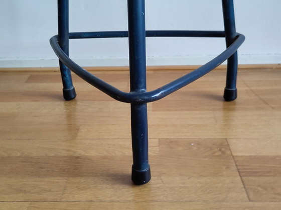 Image 1 of Friso Kramer Hocker Ahrend der Kreis