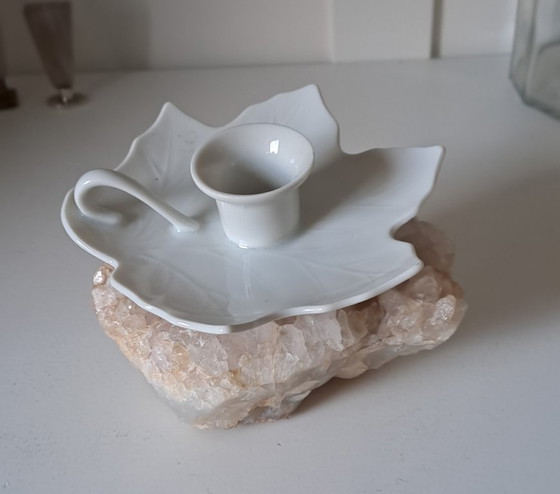 Unique nice white candle holder in the shape of an oak leaf.🕎 – Table accessories, Porcelain (photo 4 of 14)