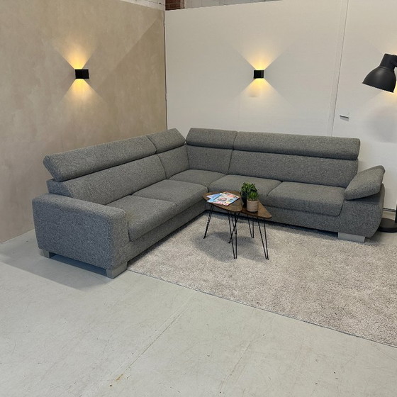 Image 1 of Sofá esquinero gris jaspeado 273x255 cm