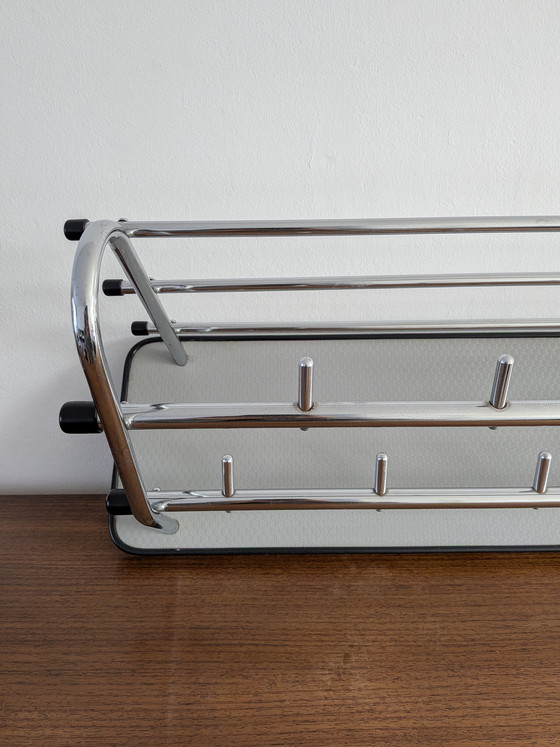 Image 1 of Vintage kapstok uit de jaren 60, in de stijl van een Amerikaanse diner, voor aan de muur.