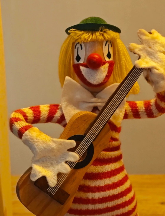 Image 1 of Muzikale clown