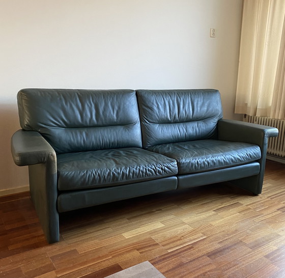 Image 1 of New Sity green leather three-seater sofa
