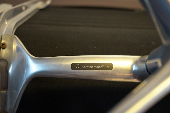 Image 1 of 2x Vitra Eames Herman Miller EA 116 fauteuil