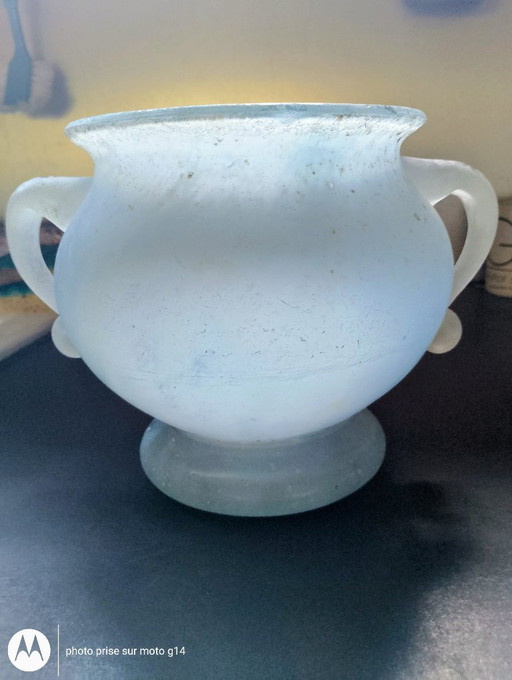 Old thick white opaline glass vase – 17 cm – 2 handles