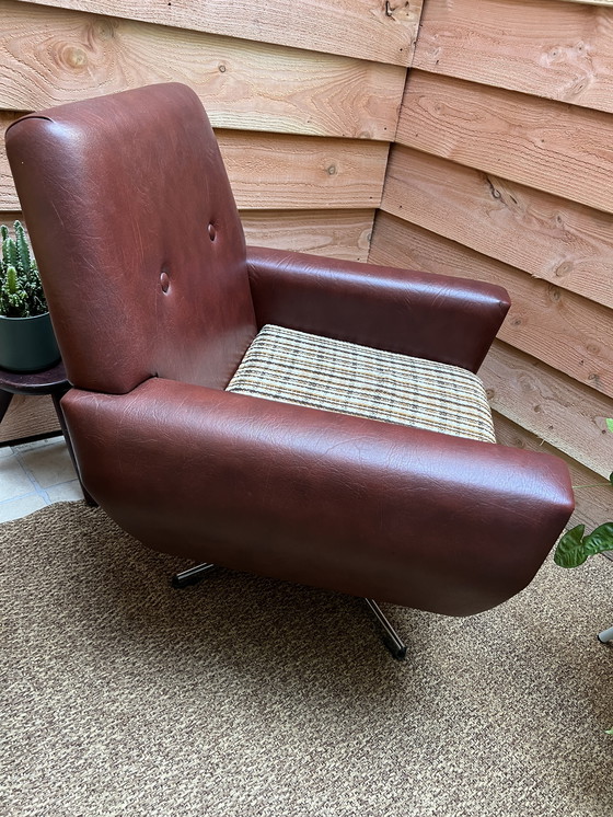 Image 1 of Poltrona girevole vintage