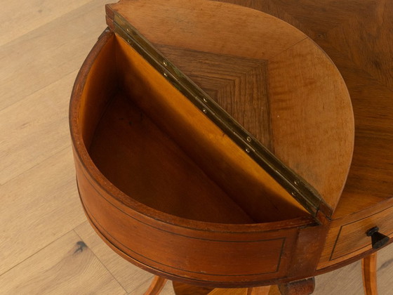 Eleganter Nähtisch, Biedermeier, um 1850 – Beistelltische, Holz (photo 12 of 14)