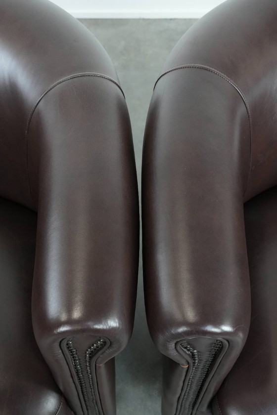 Image 1 of 2 poltrone da club in pelle di mucca in stile inglese in ottime condizioni