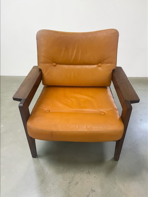 Image 1 of Mid Century Leder Sessel 1970er | Dänischer Vintage Lounge Chair aus Holz & orange Leder | Scandinavian Modern Armchair