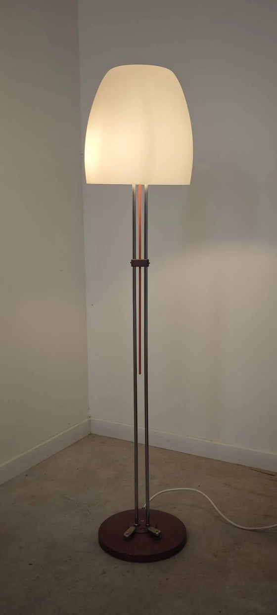 Lampadaire en métal chromé opaline triplex Lidokov ex Tchécoslovaquie – Cast Iron, Mid Century Modern (photo 16 of 21)