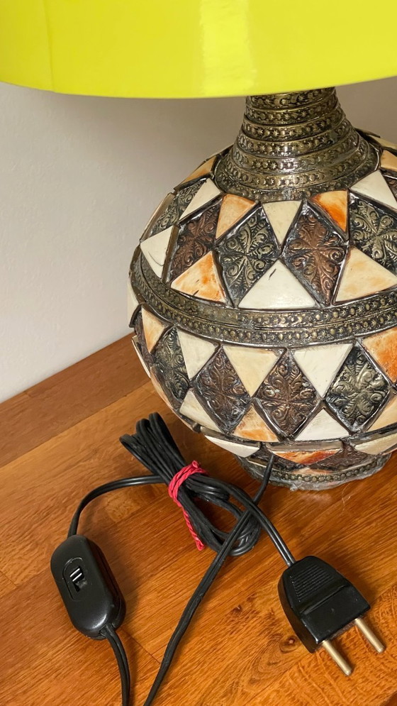 Image 1 of Vintage handgemaakte lamp, aardewerk en verzilverd metaal