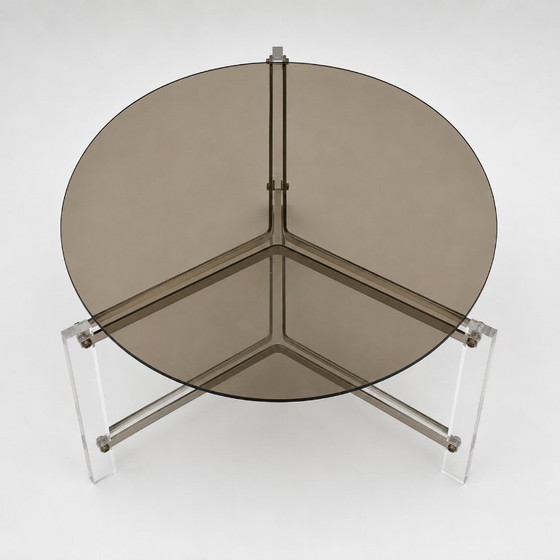 Image 1 of Table basse ronde vintage en verre fumé et plexiglas – années 1970