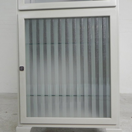 Image 1 of Armadietto medico in acciaio, Oostwoud, anni '60