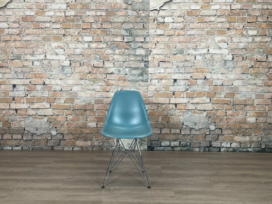 Image 1 of 2x Vitra DSR verde