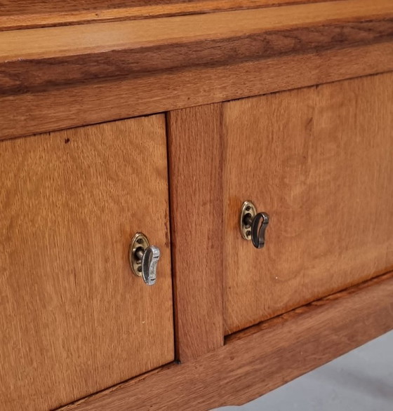 Image 1 of Vetrina di metà secolo