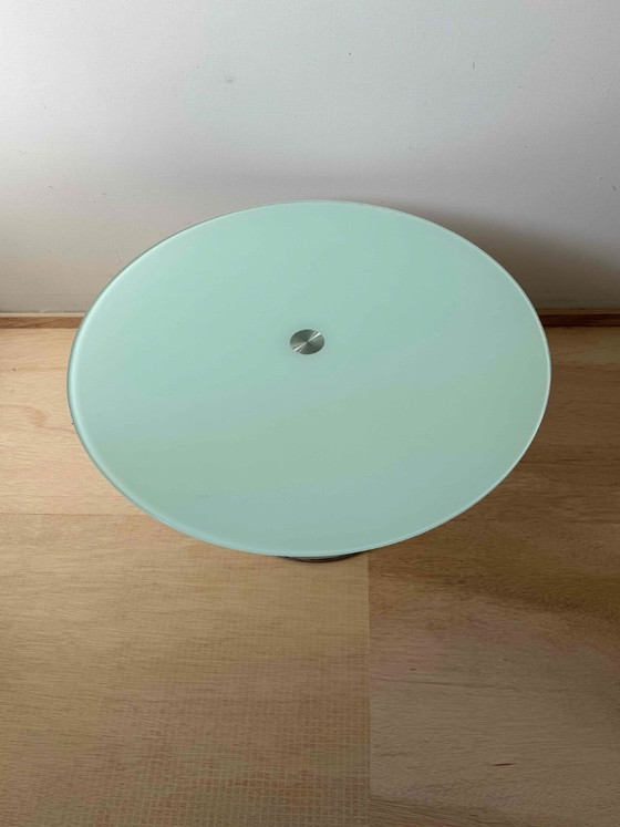 Image 1 of Glazen Lage Salon Tafel.  In perfecte staat. hoog 42cm  diam. 80cm