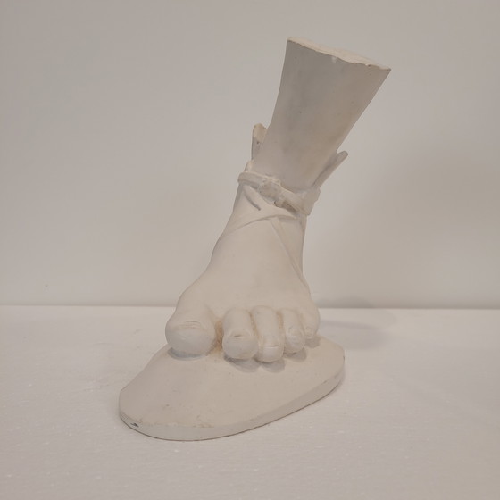 Image 1 of 	 Escultura / Figura “Pie A La Antica”, Polvo De Mármol, Estilo Clasicista, S. Xxi – Francia