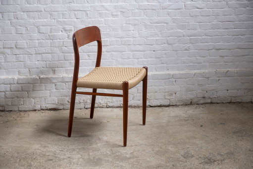 1x sedia Niels O. Møller modello 75 in teak