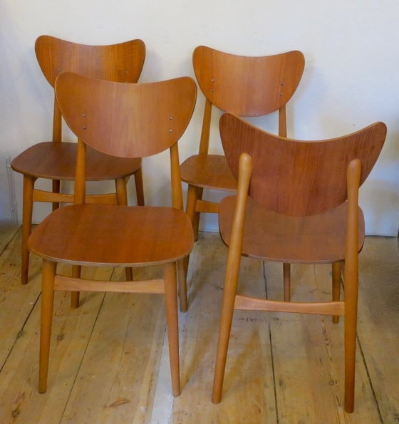 Image 1 of Set van 4 teakhouten vlinderstoelen, G-Plan, toegeschreven aan de jaren 1960.