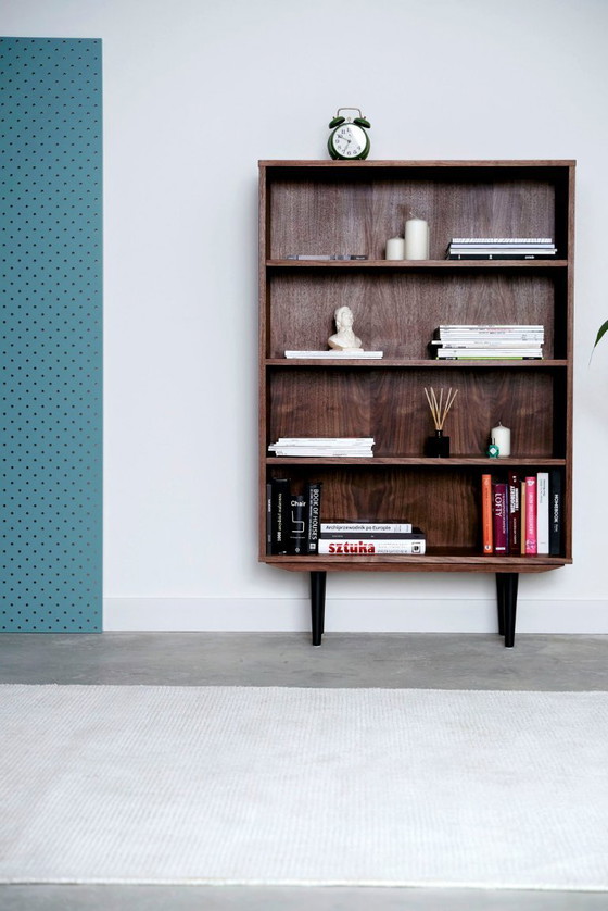 Image 1 of Librería de nogal - R03