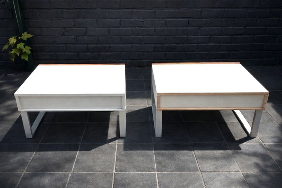 Image 1 of 2 tables de chevet design Interlübke