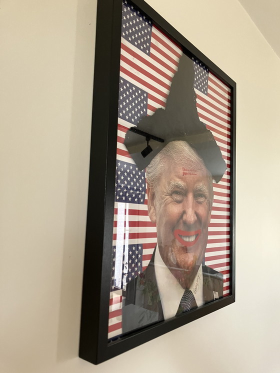 Image 1 of “Trump” Jan Bucquoy- Museo del deslizamiento - 2016