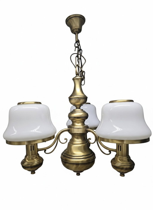 Lampadario Vintage a Sospensione in Vetro Bianco e Ottone – Hergestellt in Italien