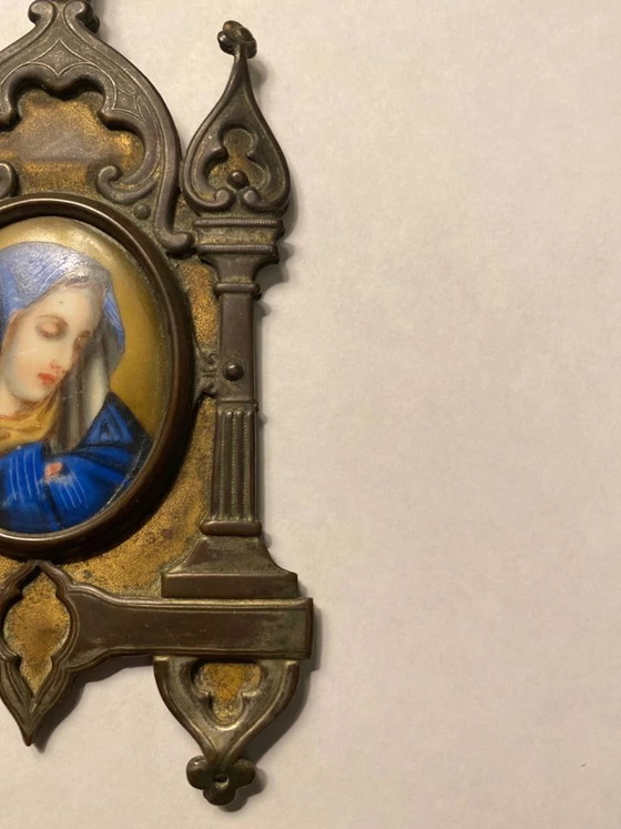 Piccola icona antica della Vergine Maria – Medaglione neogotico, fine XIX secolo – Oggetti decorativi (photo 3 of 7)