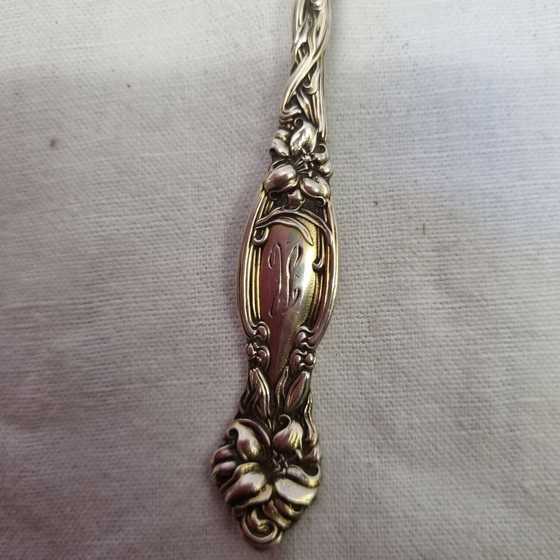 Image 1 of Cuchara de plata maciza, con sello de charançon