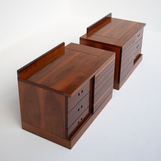 Image 1 of Set di due comodini in legno italiani di metà secolo