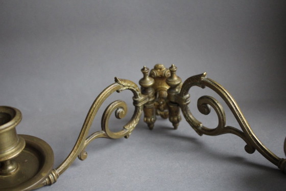 Image 1 of Candelabro a forma di pianoforte in stile Art Nouveau, a 2 bracci, in ottone massiccio.