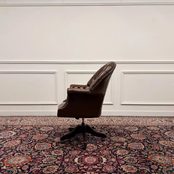 Klassischer englischer Chesterfield Director Chair Braun kaufen?, Bürostühle (Foto 3 von 7)