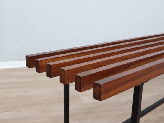 Image 1 of Panca in teak a doghe con struttura in ferro, metà secolo, Italia, anni '50