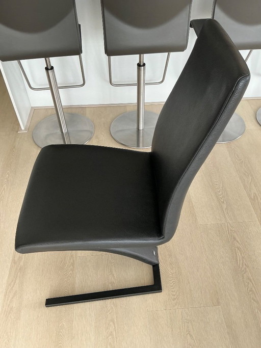 4 Rolf Benz Design Chairs Black – eetkamerstoelen, Leather, Metal