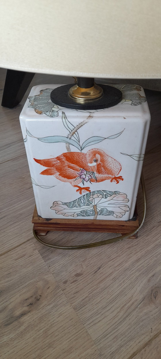 Image 1 of Lampada da tavolo orientale con base in ceramica