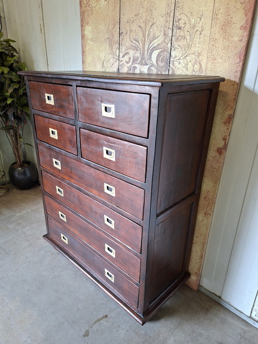 Cassettiera classica inglese, mobile da farmacia, schedario, dimensioni: 105x48 cm e 133 cm di altezza.