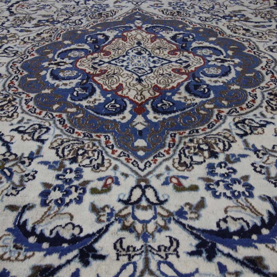 Image 1 of Handgeknoopt Perzisch tapijt Nain Patina 330x231