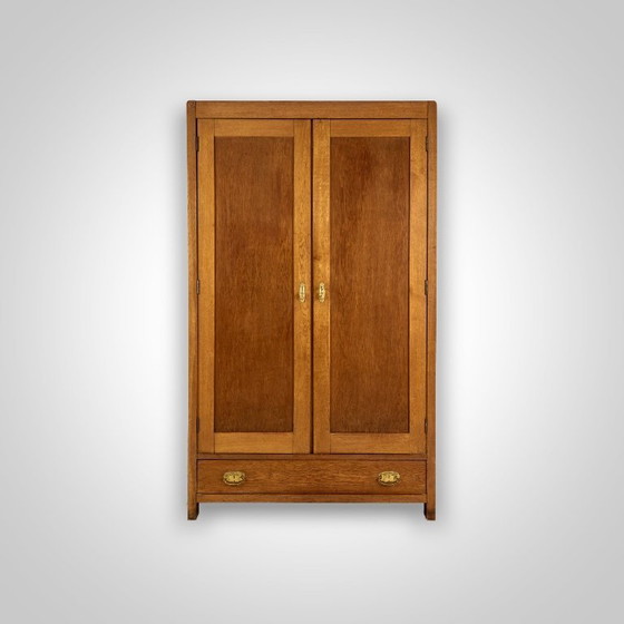 Image 1 of Armoire en bois vintage, années 1930, Tchécoslovaquie
