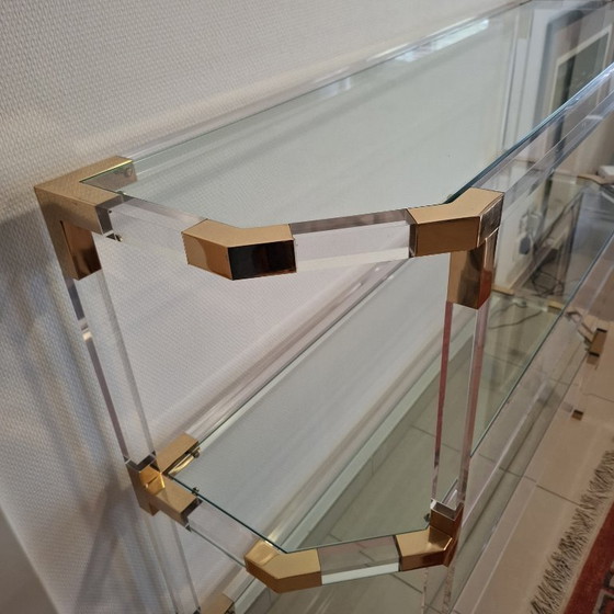 Image 1 of Hollywood-Regency-Bücherregal – Acrylglas & Messing – Stil der 1980er Jahre (Maison Jansen)