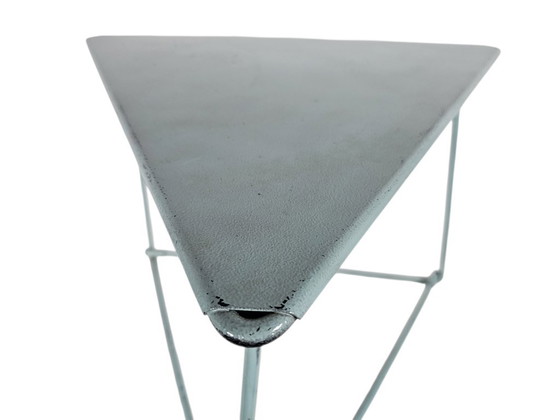 Mobel Ikea - Design - Niels Gammelgaard - 'Triangular' Coffee Table - Zweden - 1980's – Bijzettafels, Metal (photo 7 of 8)