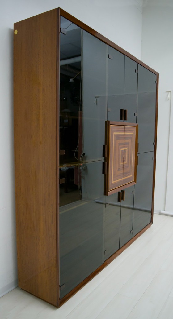 Image 1 of Raro mueble bar italiano con incrustaciones "Paganini" firmado por Luciano Frigerio, años 1975